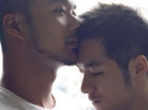 亚洲男男gaygaysxxx【亚洲男男 gaygaysxxx 视频：探索亚洲同志文化的多元性】